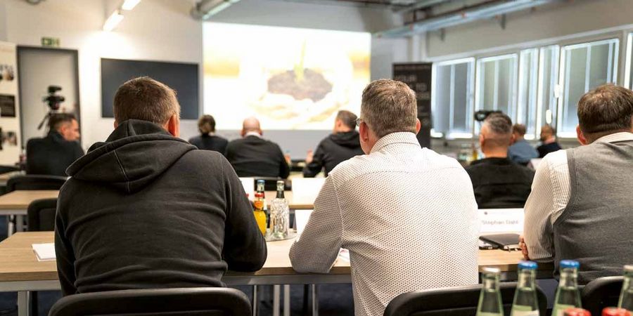 Hardware und mehr: Wissen weitergeben Hardware und mehr: Wissen weitergeben