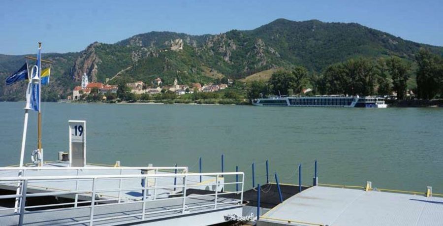 Donau Schiffsstationen - Anlegestelle Donau Schiffsstationen - Anlegestelle