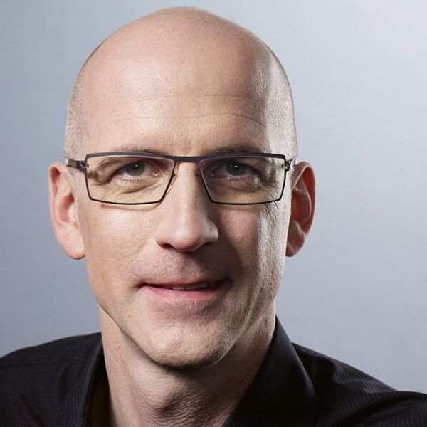 Ulrich Schwarz Mitbegründer und Geschäftsführer der 21-arch GmbH Ulrich Schwarz Mitbegründer und Geschäftsführer der 21-arch GmbH