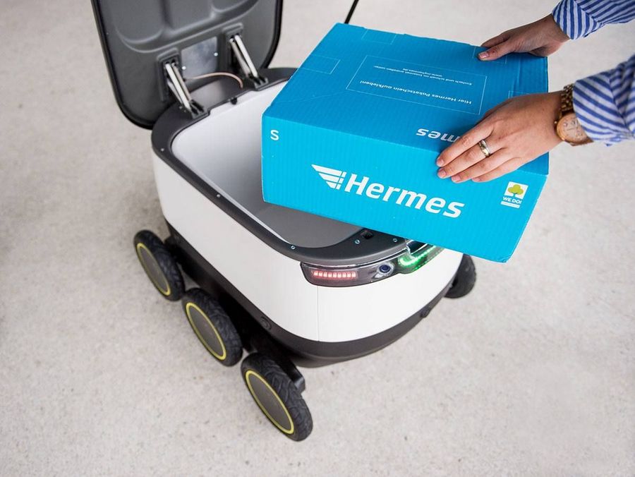 Starship Technologies Galerie Roboter von Starship Technologies im Probeeinsatz für Hermes (5).
