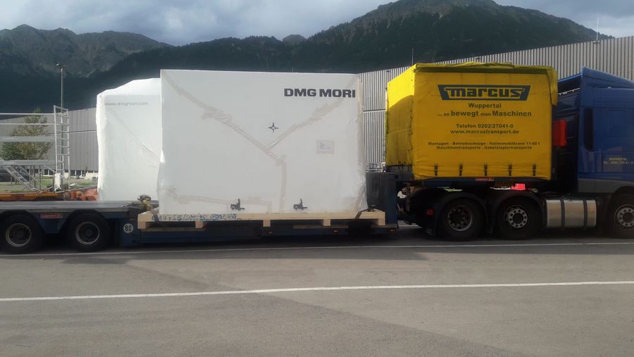 Internationale Maschinentransporte