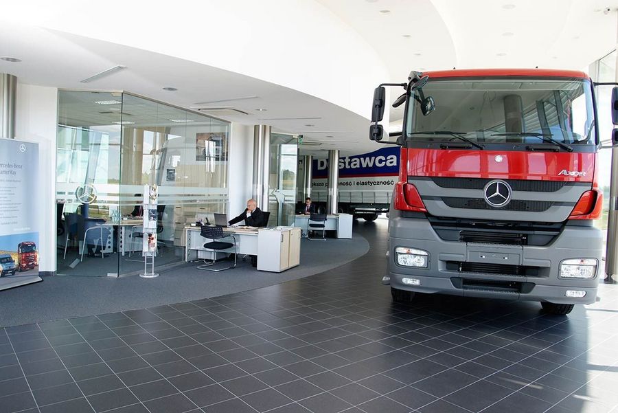 EWT's Truck & Trailer Center Stryków in Polen. EWT's Truck & Trailer Center Stryków in Polen.