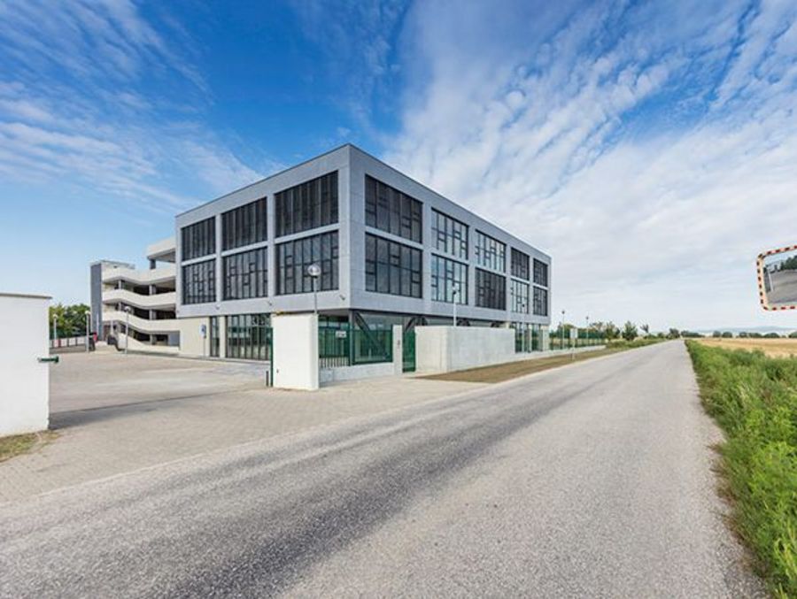 DELTA Holding Galerie DELTA Holding Galerie