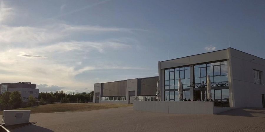In dem vor sieben Jahren neu errichteten Produktionsgebäude befindet sich hochmoderne Technologie In dem vor sieben Jahren neu errichteten Produktionsgebäude befindet sich hochmoderne Technologie