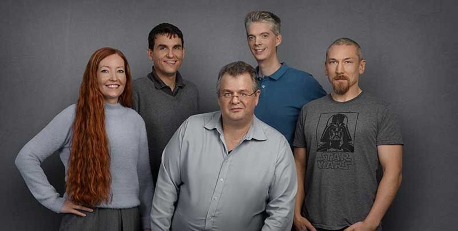 Das Bayes-Führungsteam, v.l: Juana Bischoff, Mark Balch, Wolfang Siebert, Martin Dachselt und Sven Lund Das Bayes-Führungsteam, v.l: Juana Bischoff, Mark Balch, Wolfang Siebert, Martin Dachselt und Sven Lund