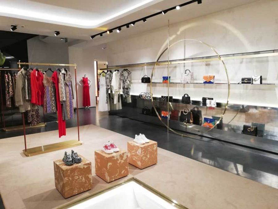 Roberto Cavalli Accessoires im Store Roberto Cavalli Accessoires im Store