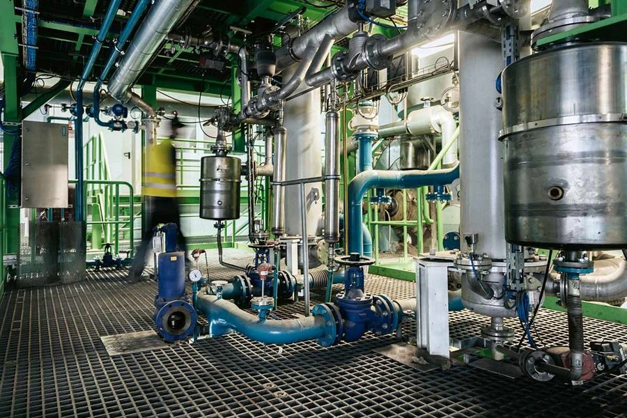 Nachhaltige Idee der CRONIMET Envirotec GmbH: In Bitterfeld werden Industrieschlämme aufgearbeitet und wiederverwertet. Nachhaltige Idee der CRONIMET Envirotec GmbH: In Bitterfeld werden Industrieschlämme aufgearbeitet und wiederverwertet.