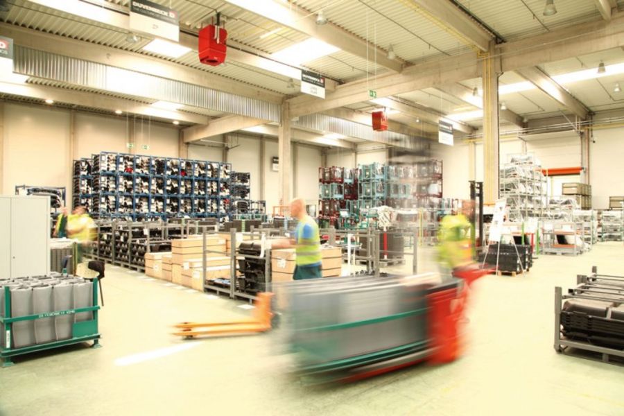 Umfassende Dienstleistungen: DUVENBECKs Lagerlogistik Umfassende Dienstleistungen: DUVENBECKs Lagerlogistik
