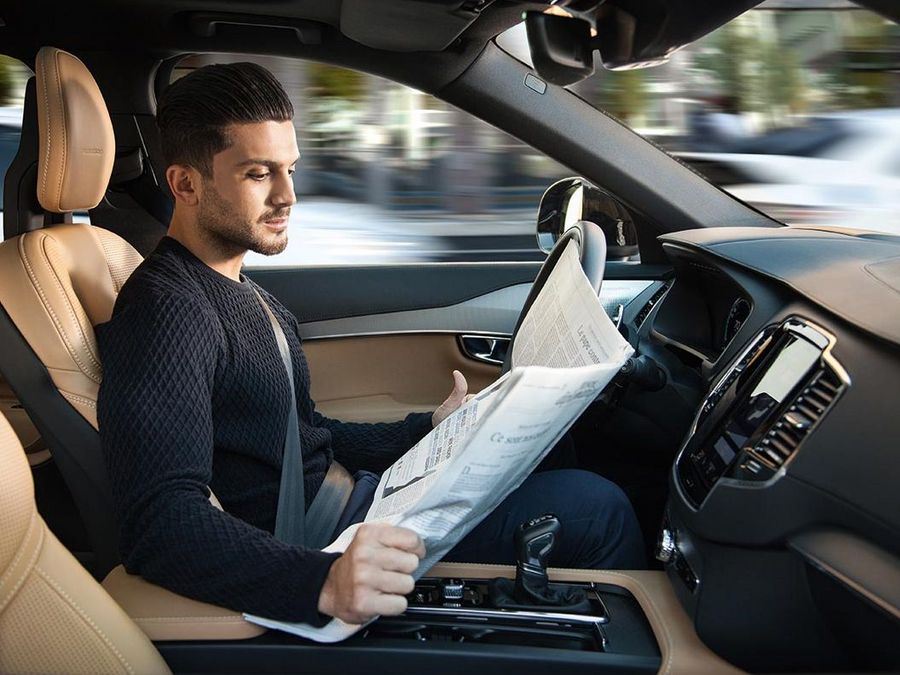 Bei Volvo wird kontinuierlich an Konzepten gearbeitet, die das Autofahren bequem und sicher machen Bei Volvo wird kontinuierlich an Konzepten gearbeitet, die das Autofahren bequem und sicher machen