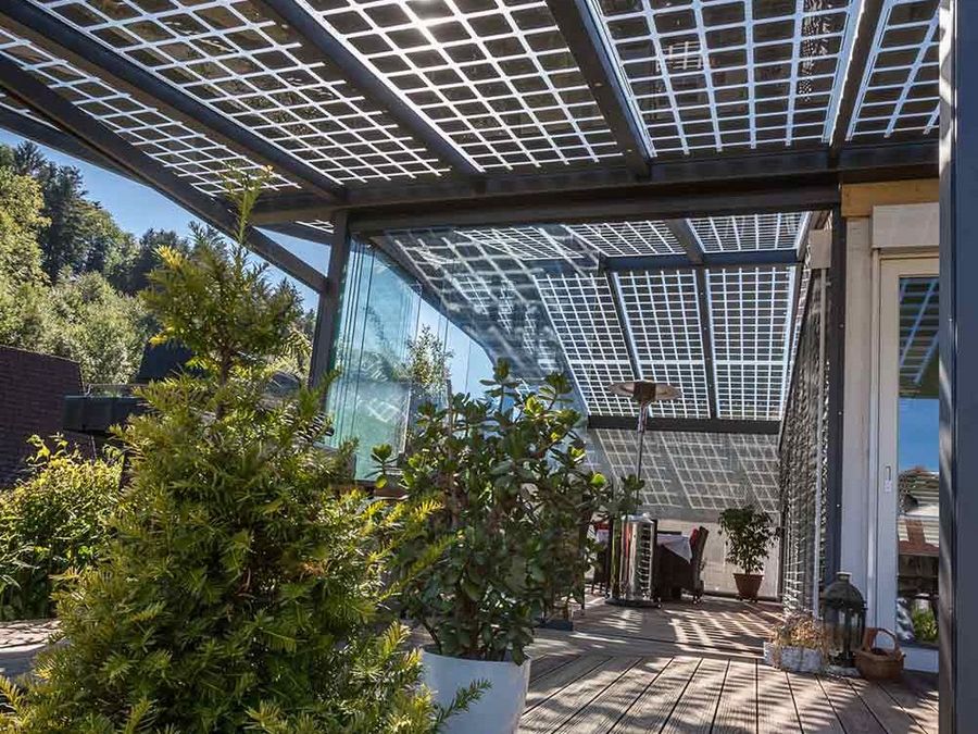 Solar-Glasdächer: Strom erzeugen mit Durchblick - Doppelglasmodule für Terrassenüberdachungen und Wintergärten
