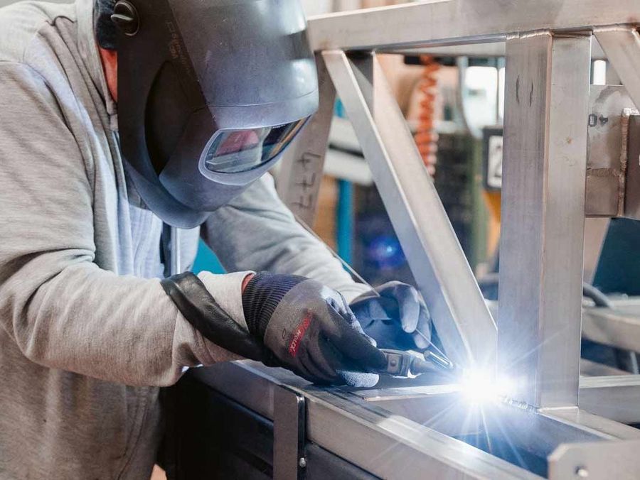 Präzise, pünktlich und persönlich in der Metallverarbeitung