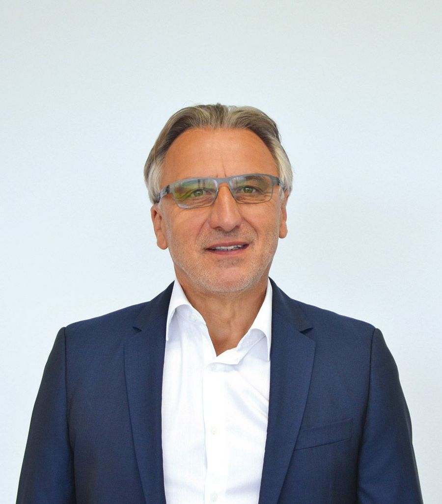 Bruno Mauerkirchner, Geschäftsführer der Schöck Bauteile Ges.m.b.H. Bruno Mauerkirchner, Geschäftsführer der Schöck Bauteile Ges.m.b.H.
