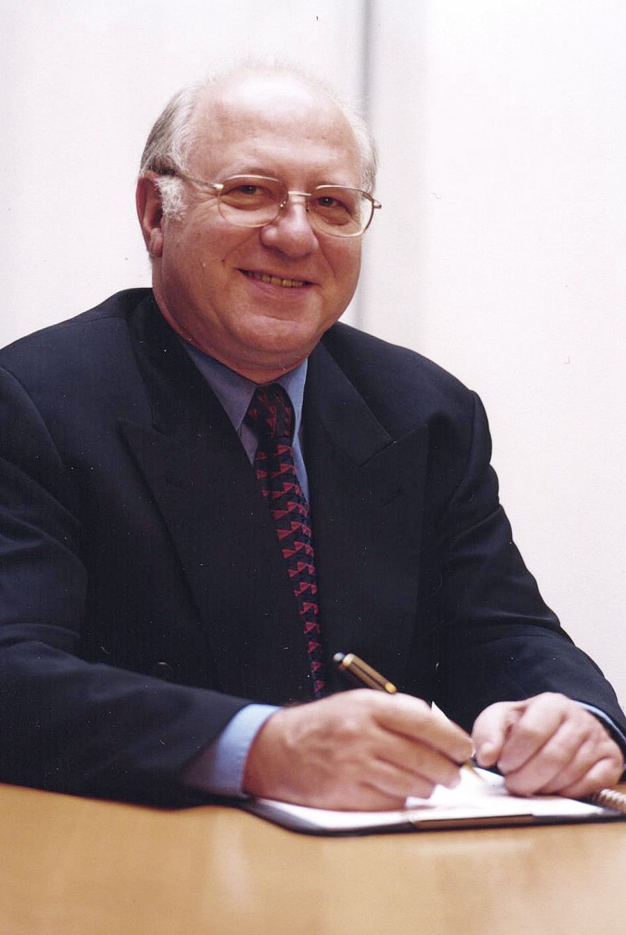 Vorstandsvorsitzender Hans Moser hat das erfolgreiche Unternehmen vor 36 Jahren gegründet Vorstandsvorsitzender Hans Moser hat das erfolgreiche Unternehmen vor 36 Jahren gegründet