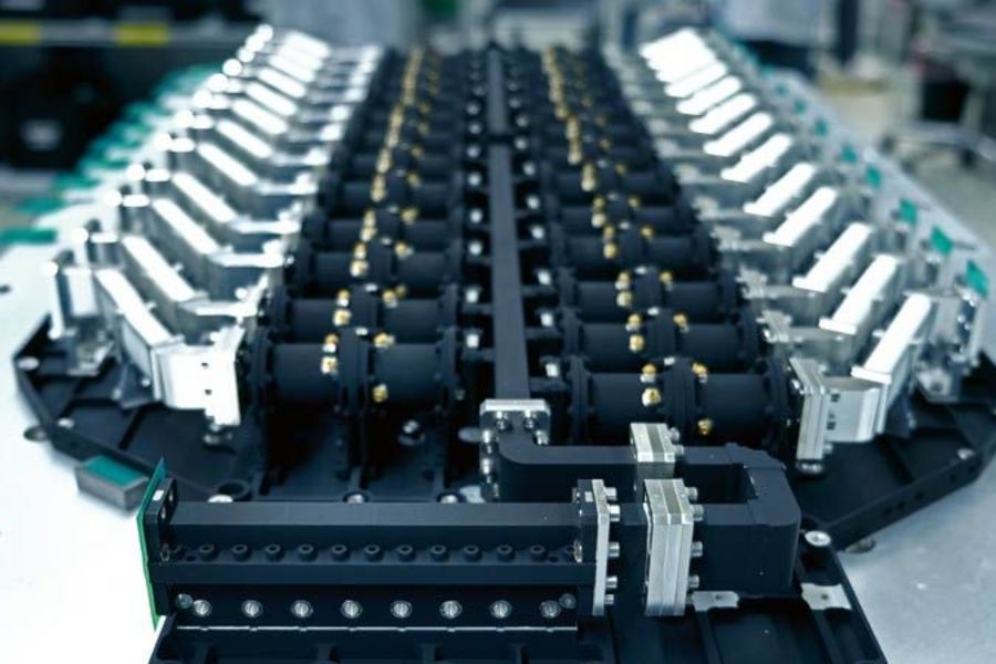 TESAT Herringbone Output Multiplexer TESAT Herringbone Output Multiplexer