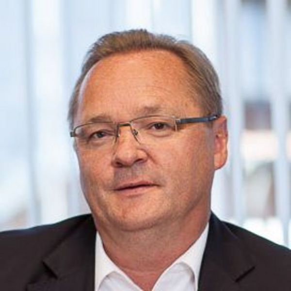 Ronald Hessel, Vorstandsvorsitzender der Texxol Mineralöl AG Ronald Hessel, Vorstandsvorsitzender der Texxol Mineralöl AG