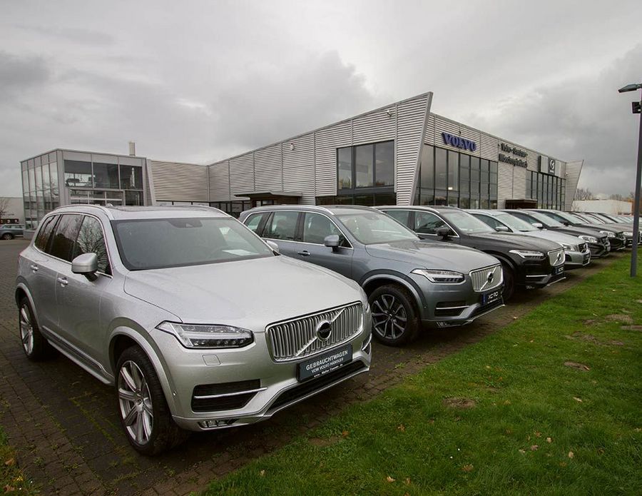 Das Autohaus Coenen Motors GmbH hat sich auf Volvo und Mazda spezialisier. Das Autohaus Coenen Motors GmbH hat sich auf Volvo und Mazda spezialisier.