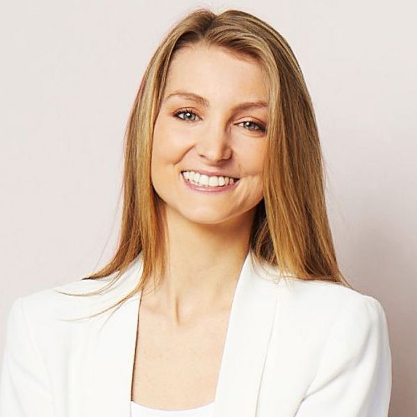 Christina Neworal