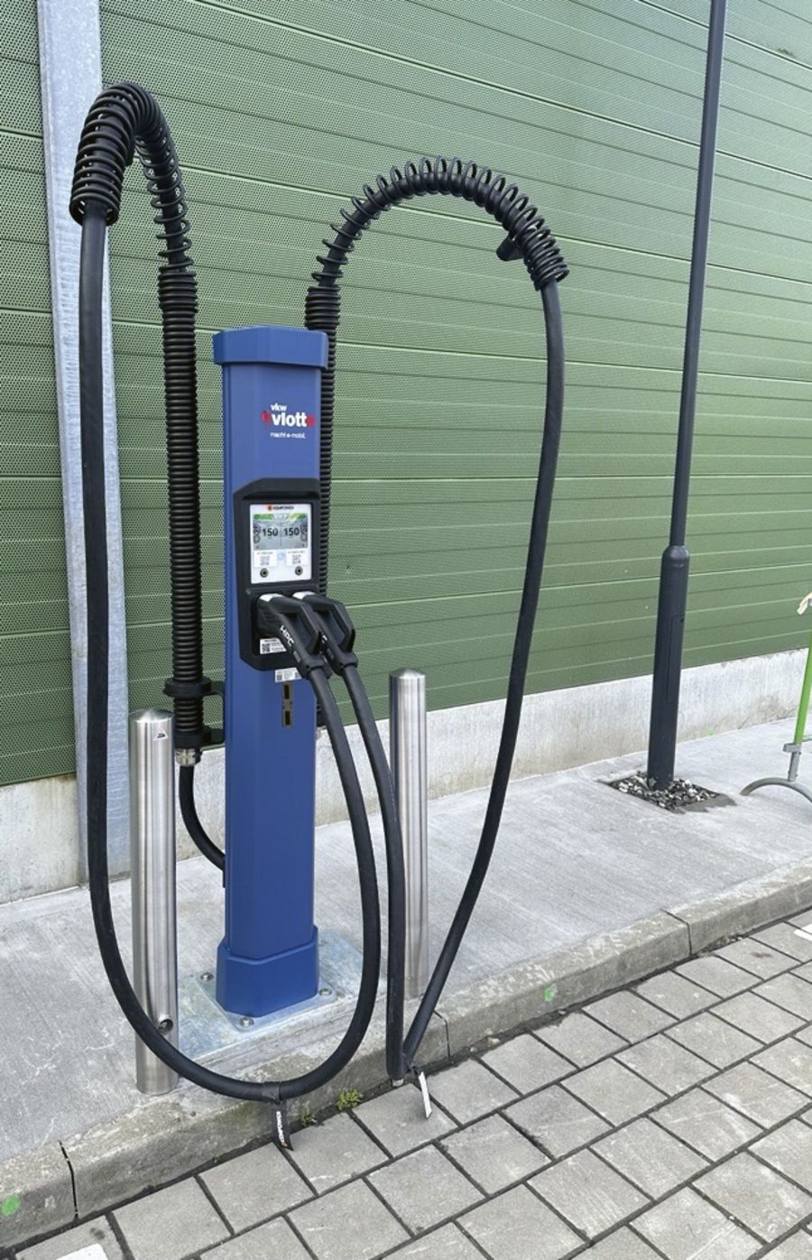 DZG Metering GmbH DC Charging Station von Kempower DZG Metering GmbH DC Charging Station von Kempower