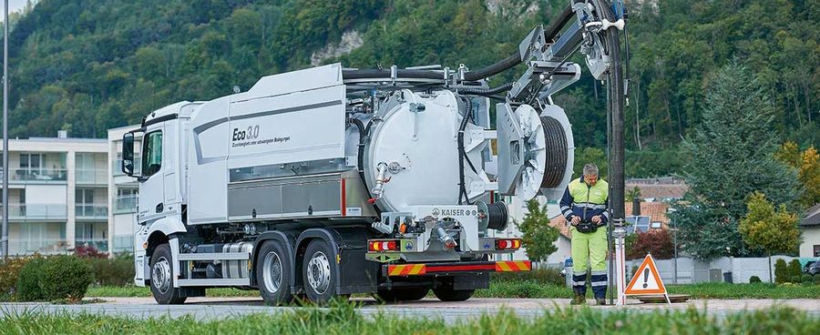 Saubere Sache: das neueste Modell Eco 3.0 spült Kanäle mit bis zu 400 l/min Saubere Sache: das neueste Modell Eco 3.0 spült Kanäle mit bis zu 400 l/min