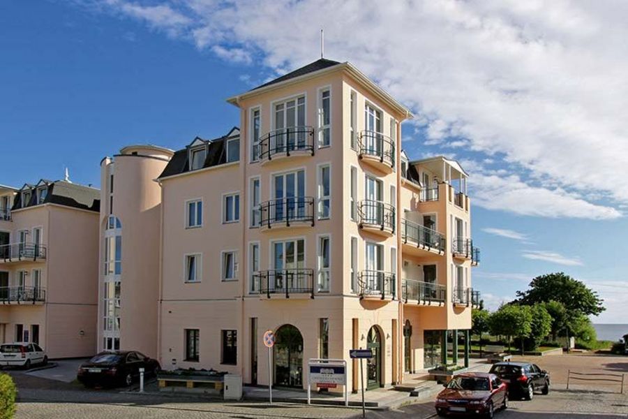 Seetel Hotel Ostseeresidenz Ahlbeck aussen
