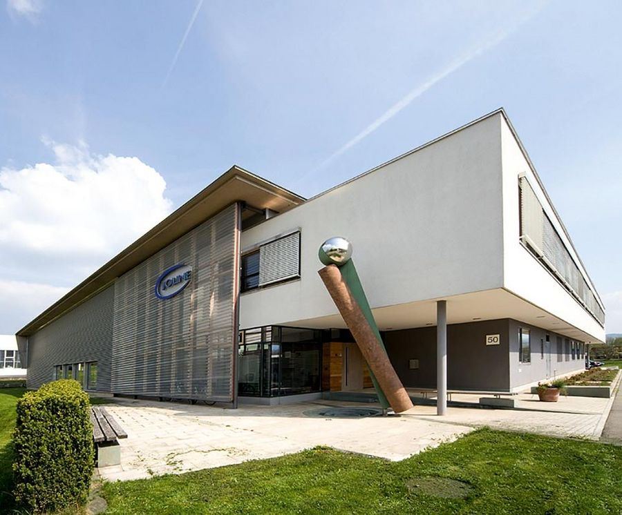 Der Hauptsitz des Unternehmens in Hechingen, Baden-Württemberg Der Hauptsitz des Unternehmens in Hechingen, Baden-Württemberg