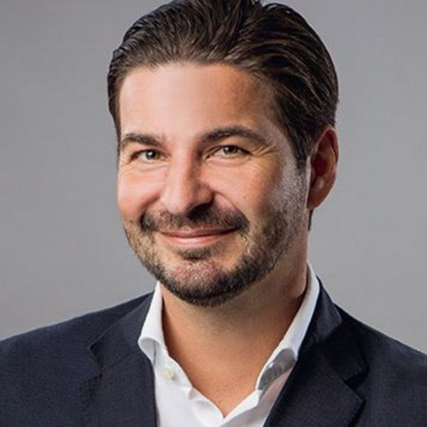 Daniel Schweigatz Mitglied der Geschäftsleitung Daniel Schweigatz Mitglied der Geschäftsleitung
