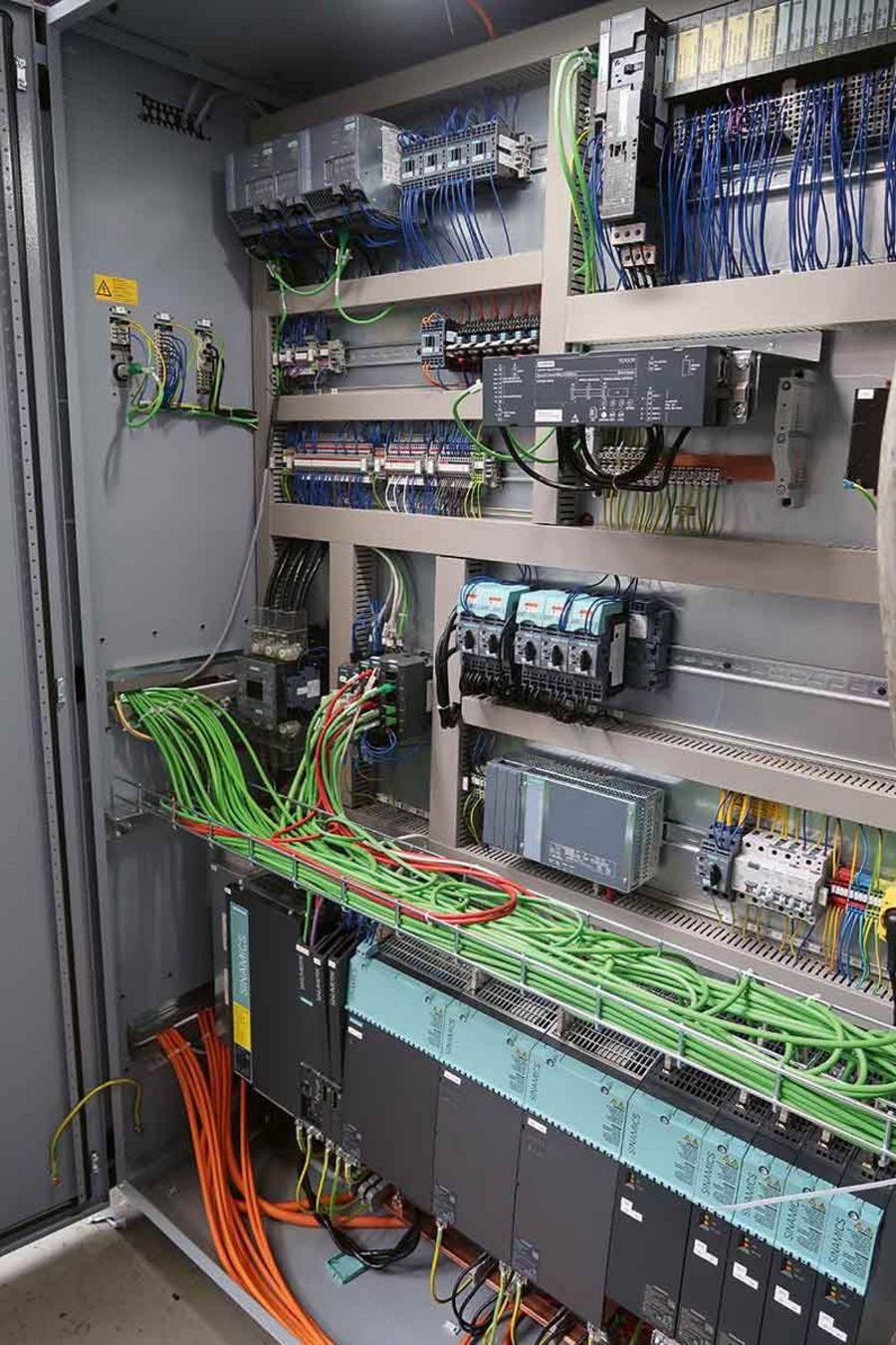 Auf dem neuesten Stand: Schaltschrank der Index G 200 Retrofit Auf dem neuesten Stand: Schaltschrank der Index G 200 Retrofit