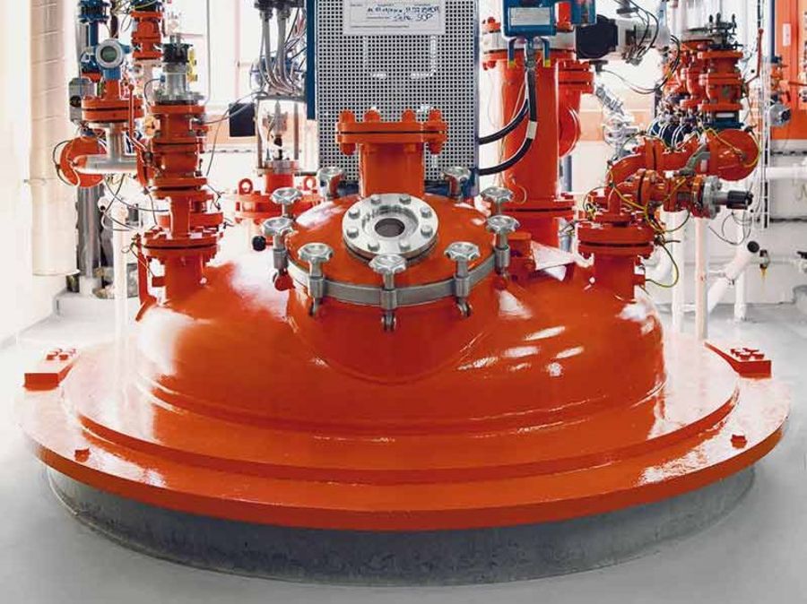 Senn Chemicals Reaktor in der Produktion Senn Chemicals Reaktor in der Produktion