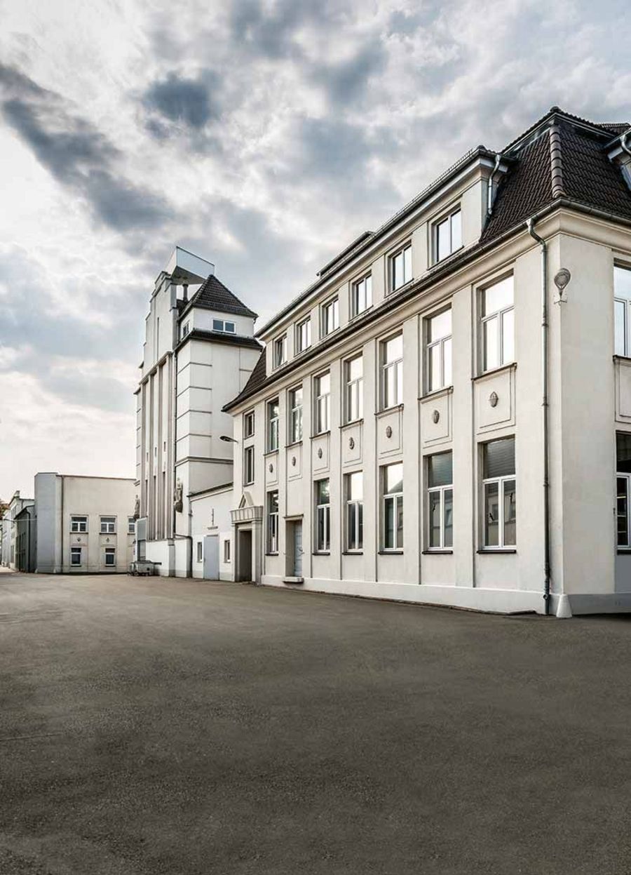 Hanns Glass Verwaltung und Produktionsstätte Hanns Glass Verwaltung und Produktionsstätte