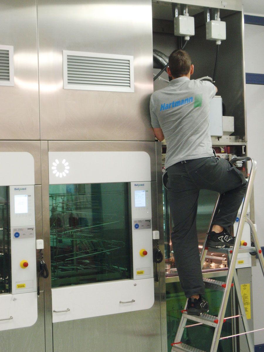 Servicetechniker im Einsatz Servicetechniker im Einsatz