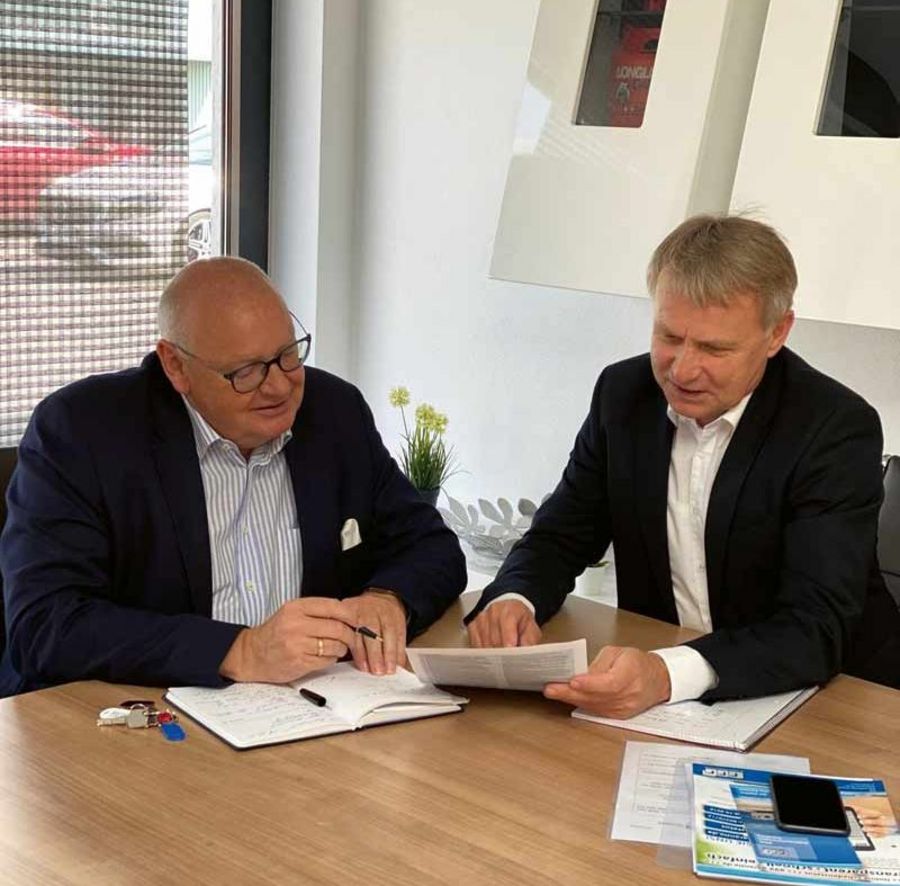 Vorstände Klaus Schultz und Ulf Hartmann Vorstände Klaus Schultz und Ulf Hartmann