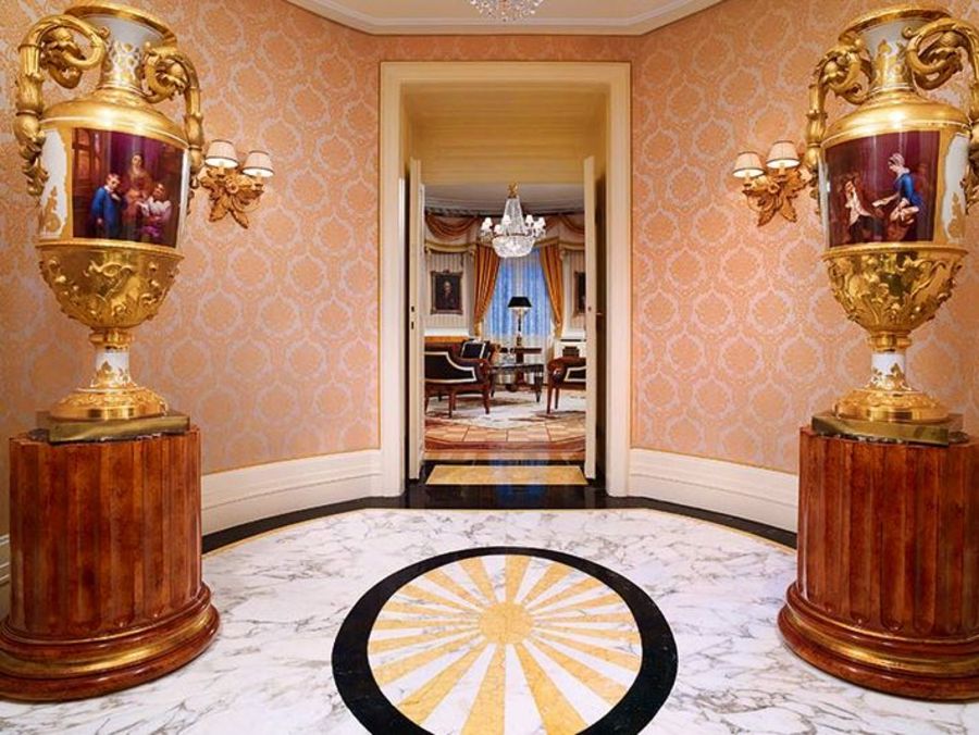 Der Eingangsbereich zur Prince of Wales-Suite Der Eingangsbereich zur Prince of Wales-Suite