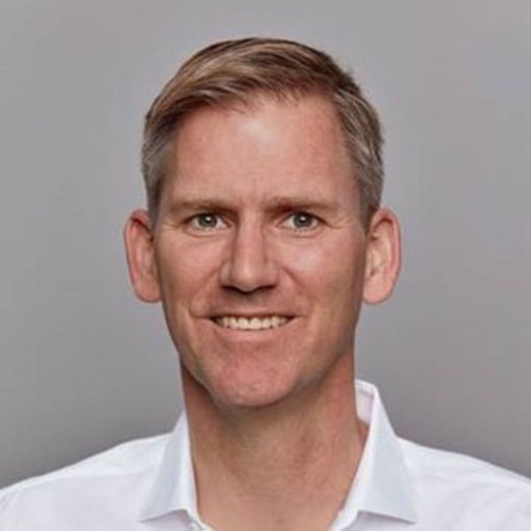 Dr. Frank Broer Dr. Frank Broer