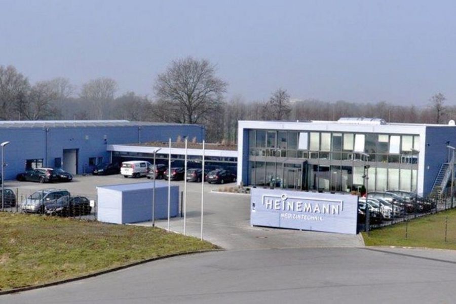 Zweckmäßiger Gewerbebau Zweckmäßiger Gewerbebau