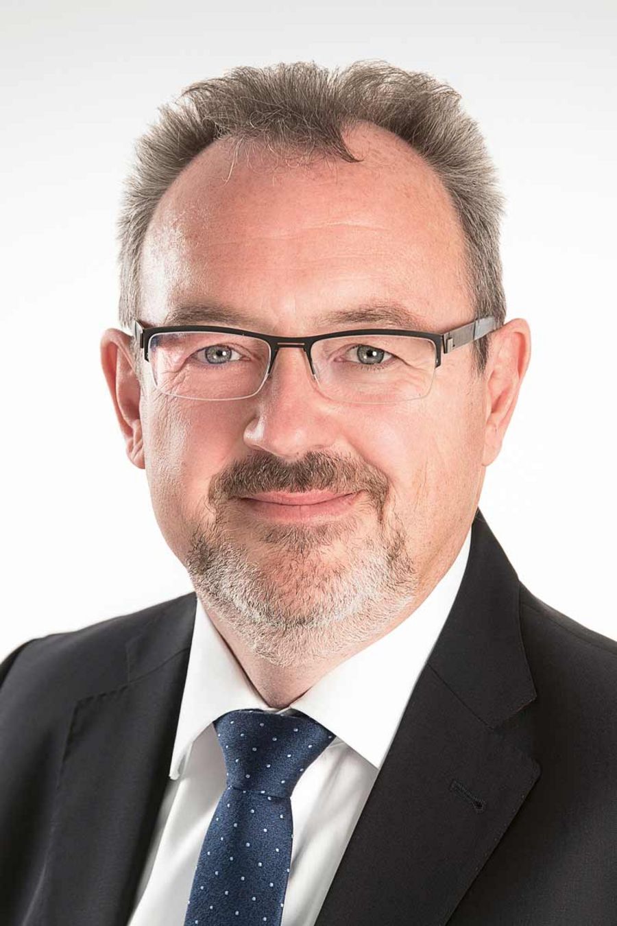 Uwe Mennebäck, Sales Director / Segment Leader, Wabtec Charging & Power Transfer der STEMMANN-TECHNIK GmbH Uwe Mennebäck, Sales Director / Segment Leader, Wabtec Charging & Power Transfer der STEMMANN-TECHNIK GmbH