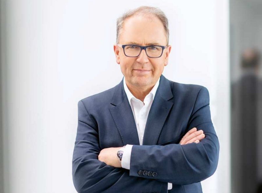 Dipl.-Ing. Hannes Sebastian Huber, Geschäftsführer der Stricker Holding GmbH & Co. KG Dipl.-Ing. Hannes Sebastian Huber, Geschäftsführer der Stricker Holding GmbH & Co. KG