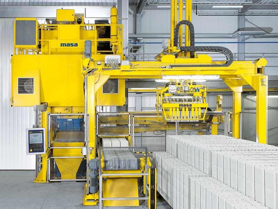 Hydraulische Masa-Kalksandsteinpresse mit Steinsetzautomat für Rohlinge Hydraulische Masa-Kalksandsteinpresse mit Steinsetzautomat für Rohlinge