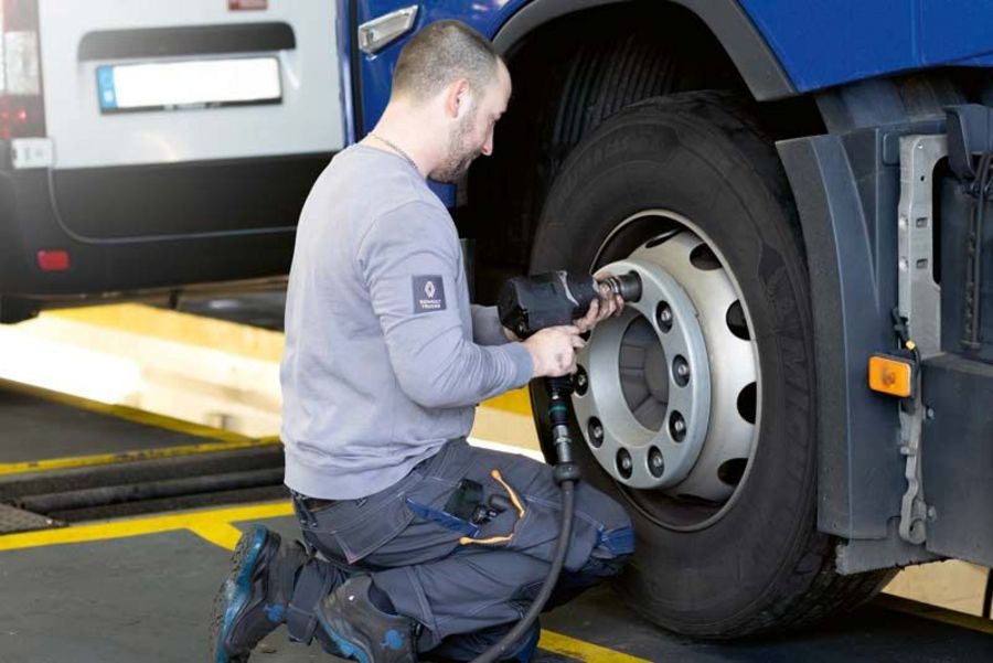 A+T Nutzfahrzeuge Servicetechniker A+T Nutzfahrzeuge Servicetechniker