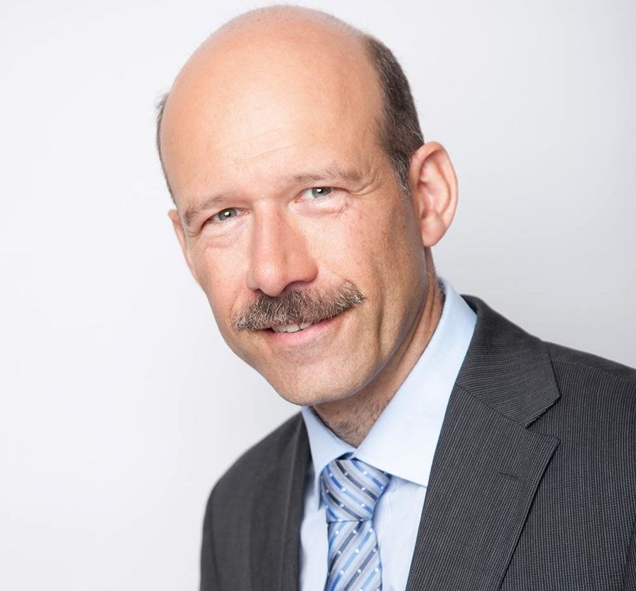 Dr. Hubert Zimmermann, CEO der DYCONEX AG. Dr. Hubert Zimmermann, CEO der DYCONEX AG.