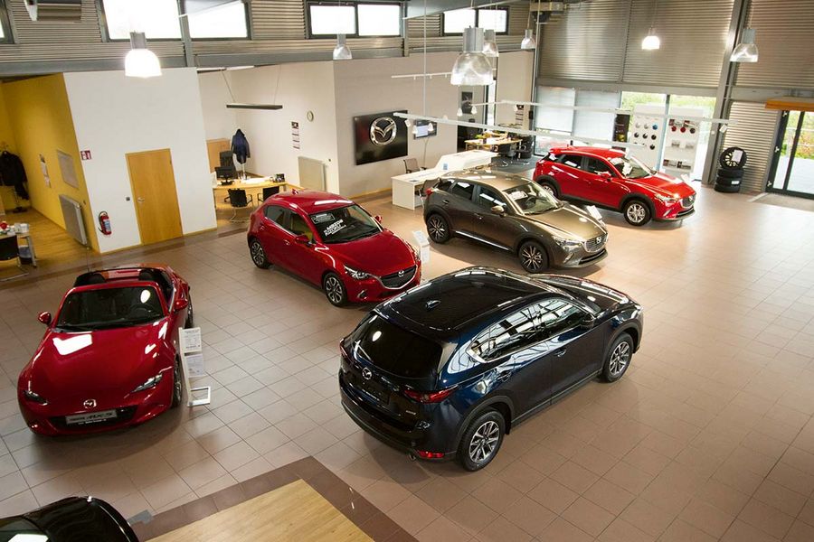 Ausstellungsraum von Coenen Motors. Ausstellungsraum von Coenen Motors.