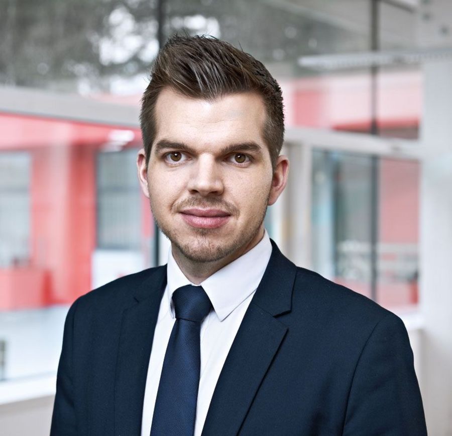 Dipl.-Fachwirt Thomas Streicher ist der Leiter Marketing und Kommunikation der aqotec GmbH Dipl.-Fachwirt Thomas Streicher ist der Leiter Marketing und Kommunikation der aqotec GmbH
