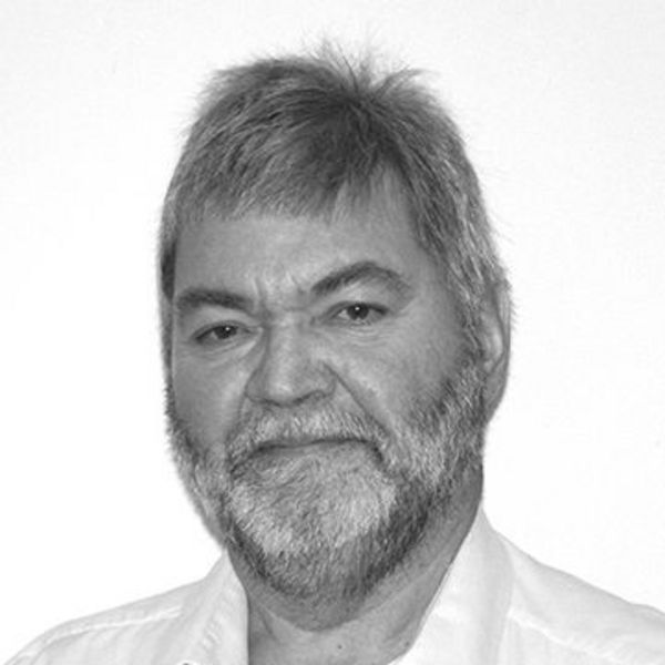 Dipl.-Ing. Alois Grundner, Vertriebsleiter der als Holding GmbH Dipl.-Ing. Alois Grundner, Vertriebsleiter der als Holding GmbH