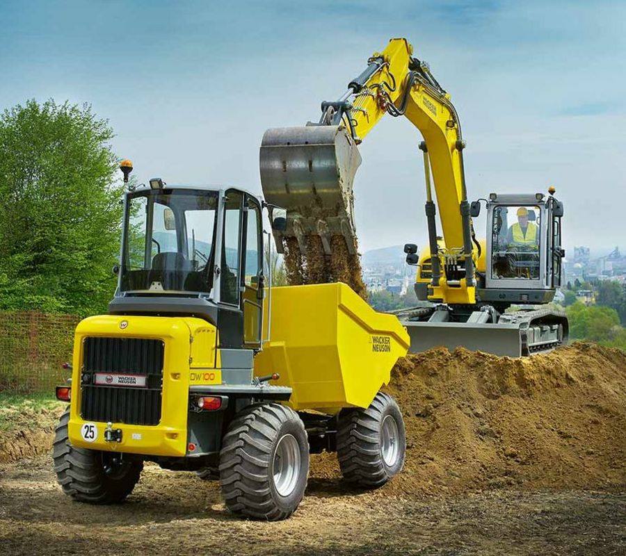 Kleine Maße, große Leistung: Kettenbagger ET145 zusammen mit dem Raddumper DW100 Kleine Maße, große Leistung: Kettenbagger ET145 zusammen mit dem Raddumper DW100