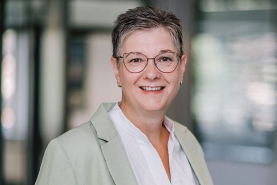 Jutta Kirk-Lahrmann, Geschäftsführerin der HANSALOG GmbH & Co. KG Jutta Kirk-Lahrmann, Geschäftsführerin der HANSALOG GmbH & Co. KG