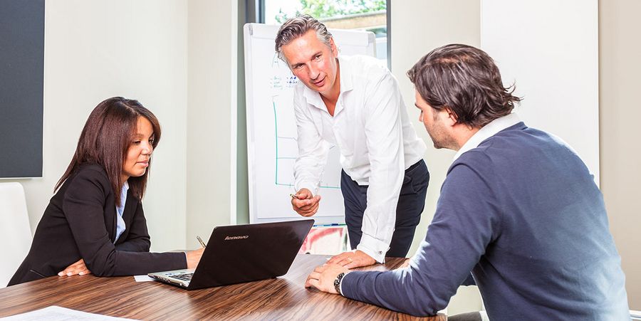 Marco Hopp: Neukundenakquise im B2B Bereich Marco Hopp: Neukundenakquise im B2B Bereich