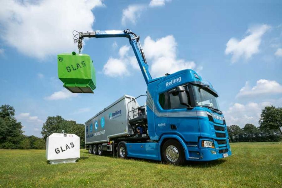 Reiling Leerung eines Altglascontainers Reiling Leerung eines Altglascontainers