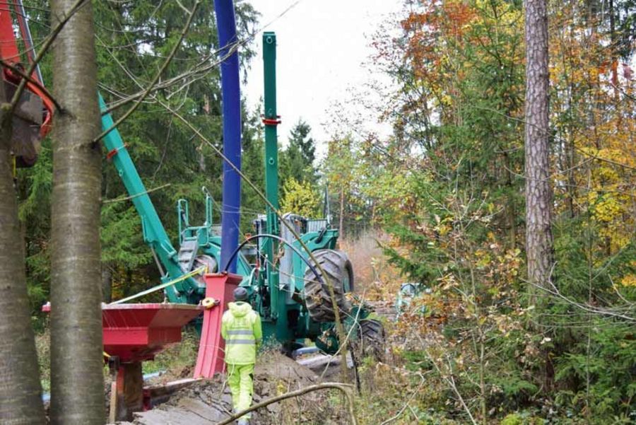Walter Föckersperger Verlegung von Wasserleitungen im Forst Walter Föckersperger Verlegung von Wasserleitungen im Forst