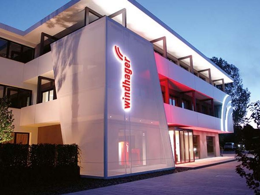 Die Windhager Zentralheizung Firmenzentrale in Seekirchen Die Windhager Zentralheizung Firmenzentrale in Seekirchen