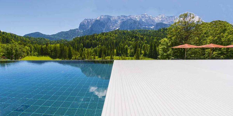 Rollo Solar Schwimmbadabdeckung Schloss Elmau Rollo Solar Schwimmbadabdeckung Schloss Elmau