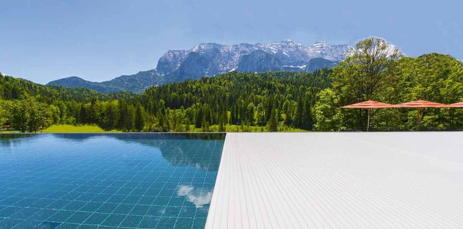 Rollo Solar Schwimmbadabdeckung Schloss Elmau Rollo Solar Schwimmbadabdeckung Schloss Elmau
